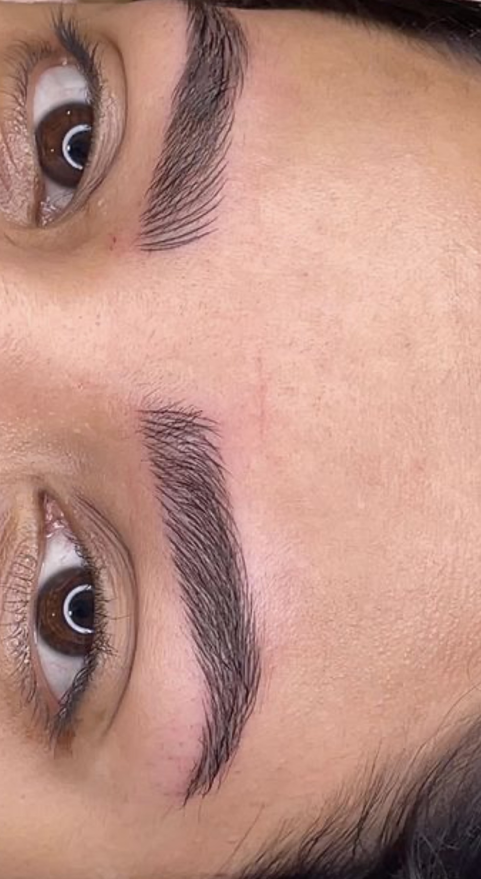 Professional microblading in Istanbul at Maral Beauty – natural eyebrow design