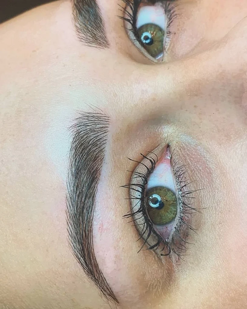 Eyelash extensions in Istanbul at Maral Beauty – long and voluminous lashes